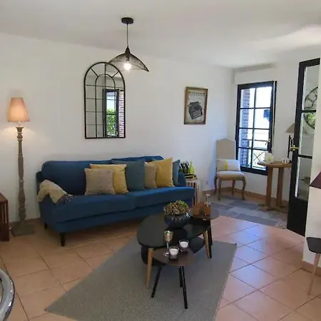 Apartment Beautiful Ground Floor 2 Bedroom Honfleur