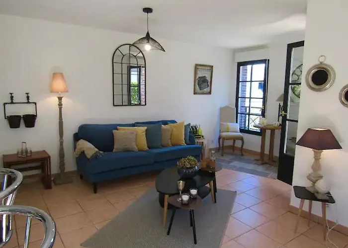 Apartment Beautiful Ground Floor 2 Bedroom Honfleur